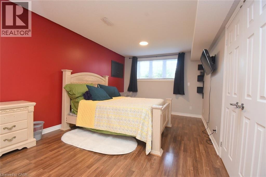 334 St. Lawrence Drive Property Photo 31