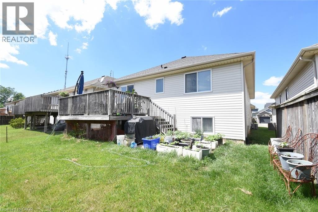 334 St. Lawrence Drive Property Photo 36