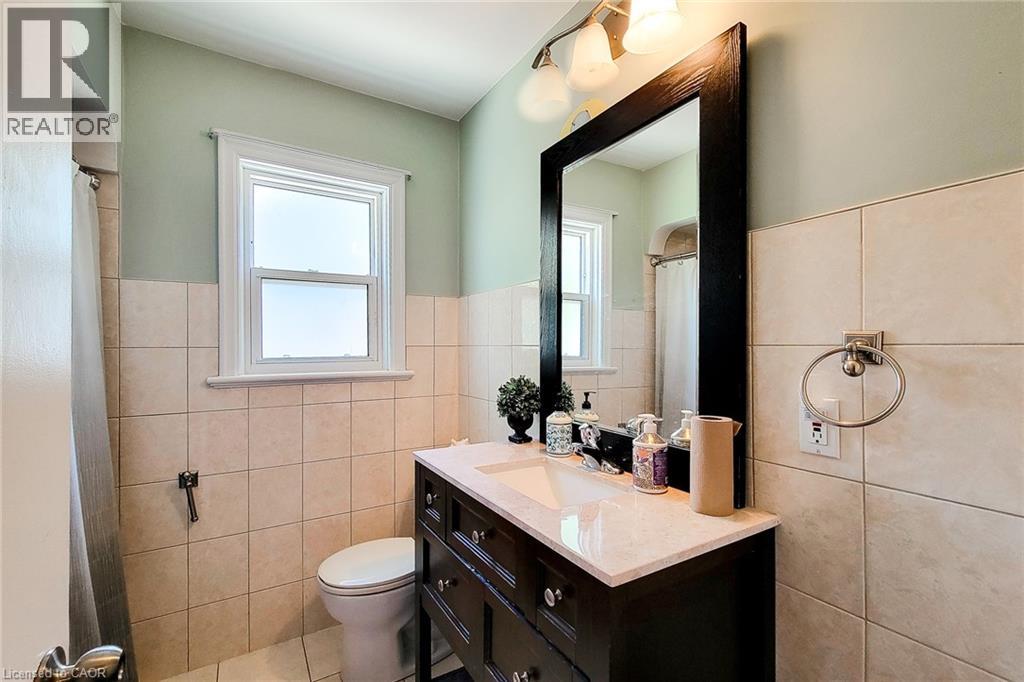29 King Street W Property Photo 20