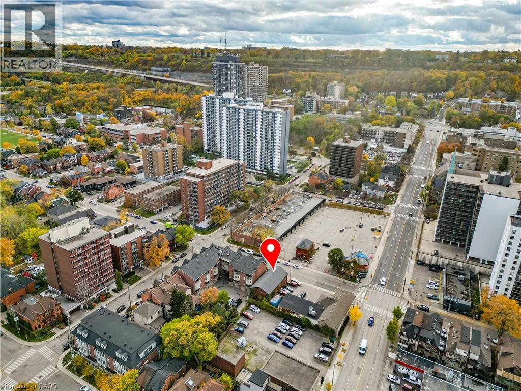 75 Young Street Property Photo 2
