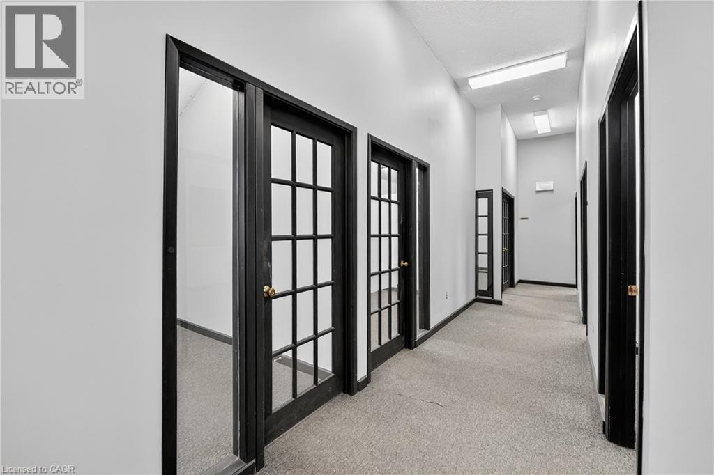 75 Young Street Property Photo 6