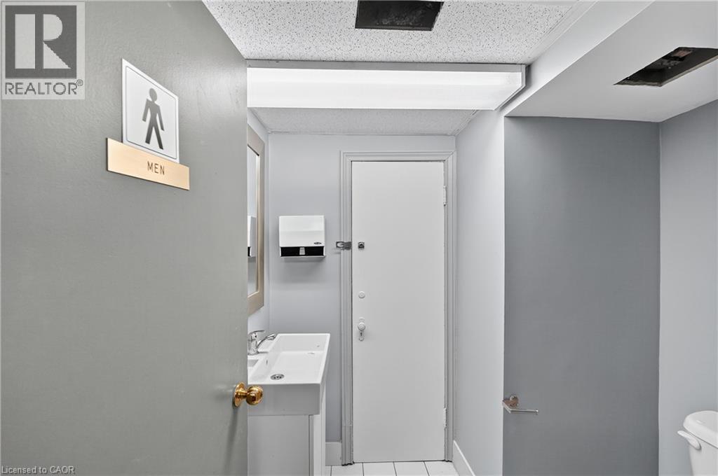 75 Young Street Property Photo 19