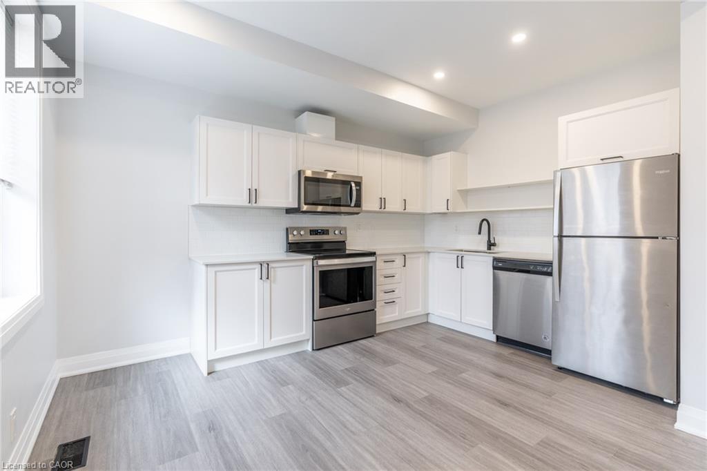 536 Cannon Street E Property Photo 12