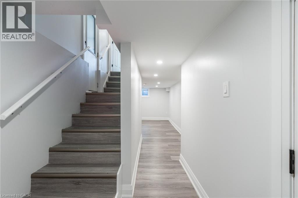 536 Cannon Street E Property Photo 16