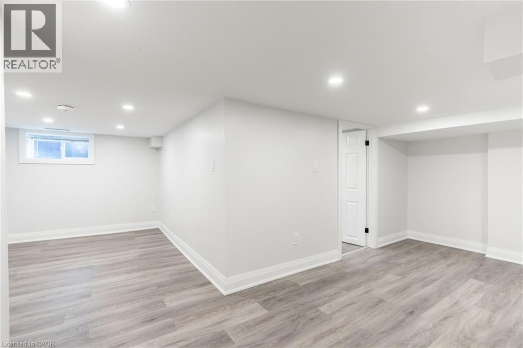 536 Cannon Street E Property Photo 17