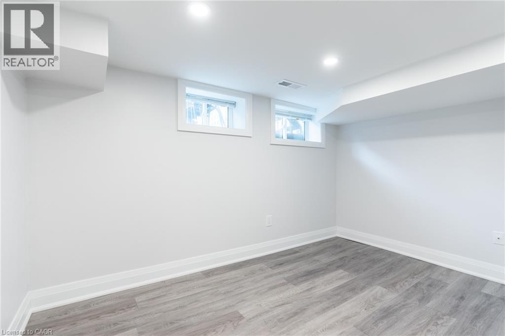 536 Cannon Street E Property Photo 19