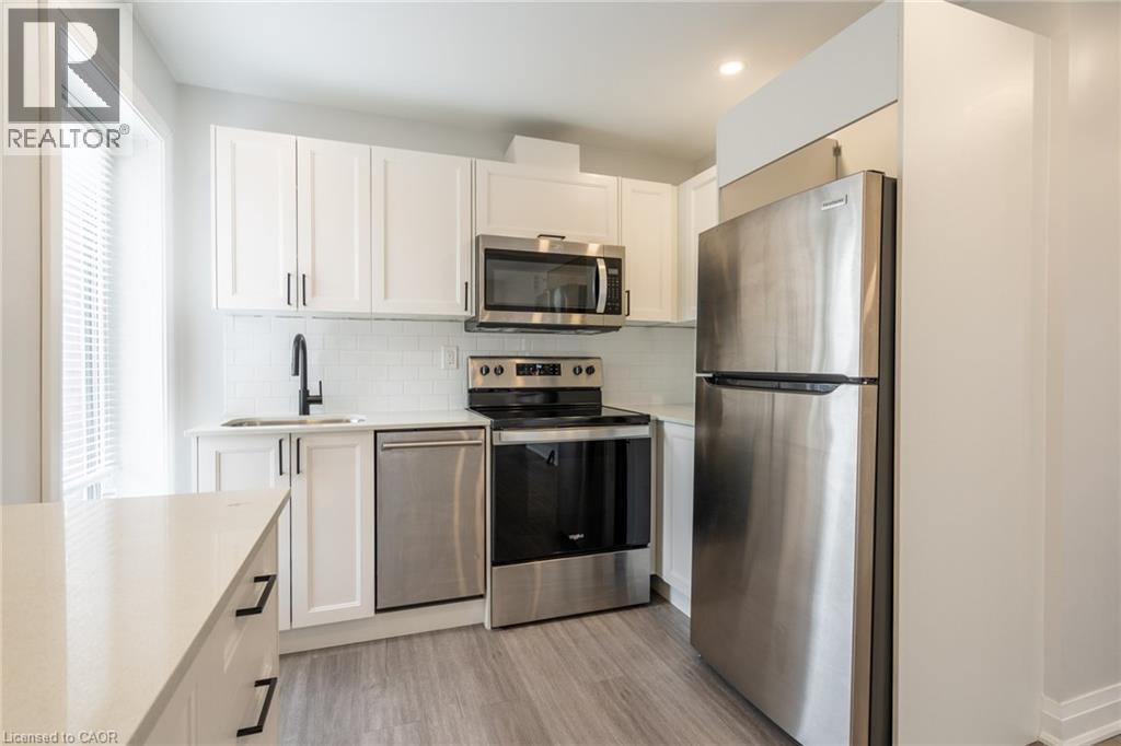536 Cannon Street E Property Photo 26