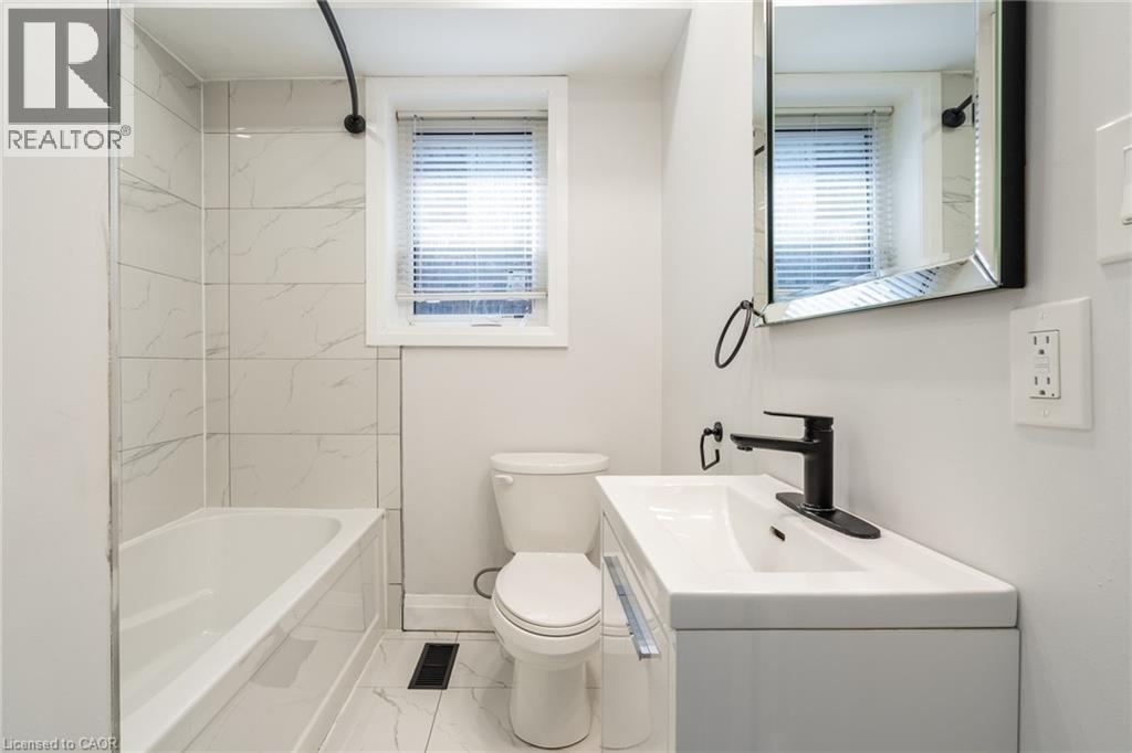 536 Cannon Street E Property Photo 28