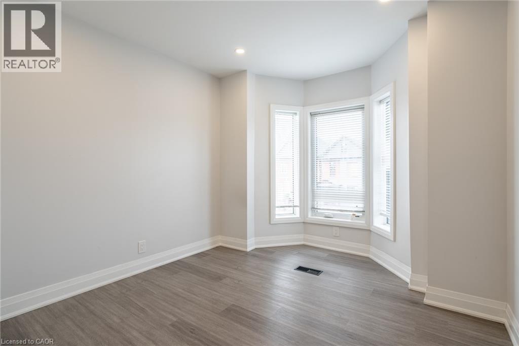 536 Cannon Street E Property Photo 31