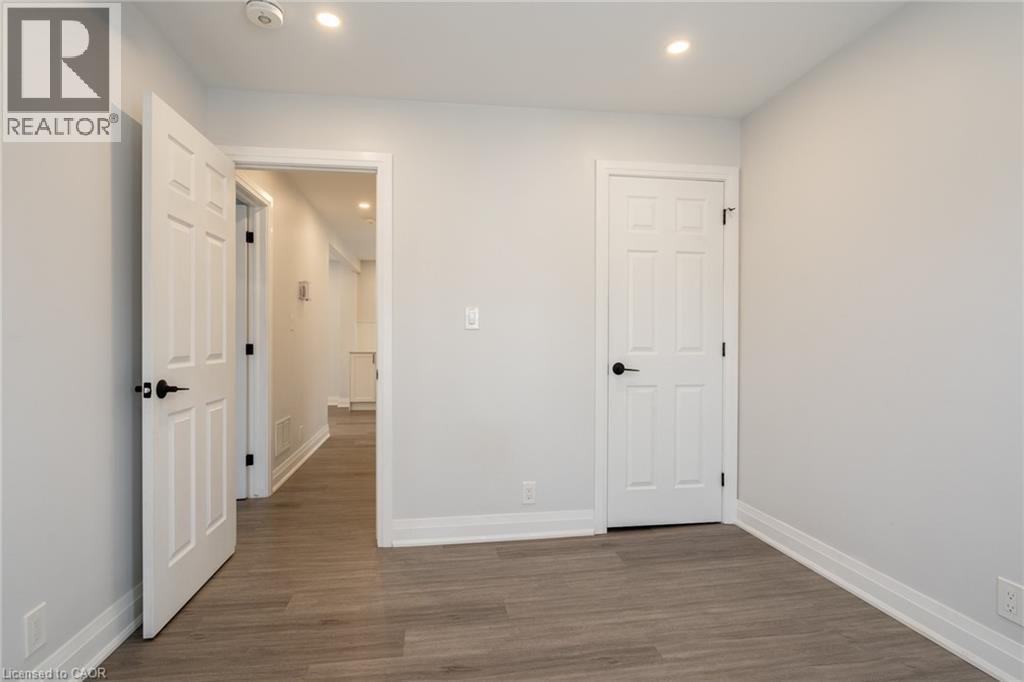 536 Cannon Street E Property Photo 32
