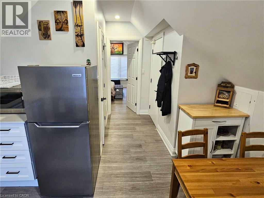 536 Cannon Street E Property Photo 33