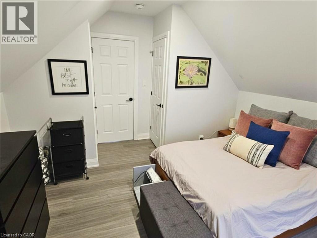 536 Cannon Street E Property Photo 37