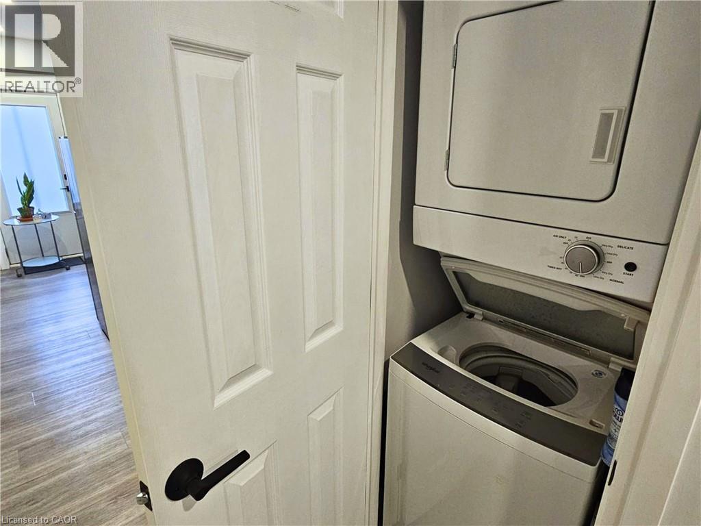 536 Cannon Street E Property Photo 38