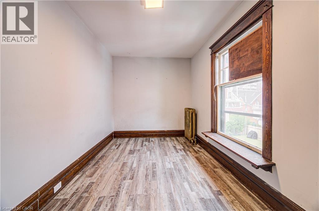 59 Irvin Street Property Photo 35