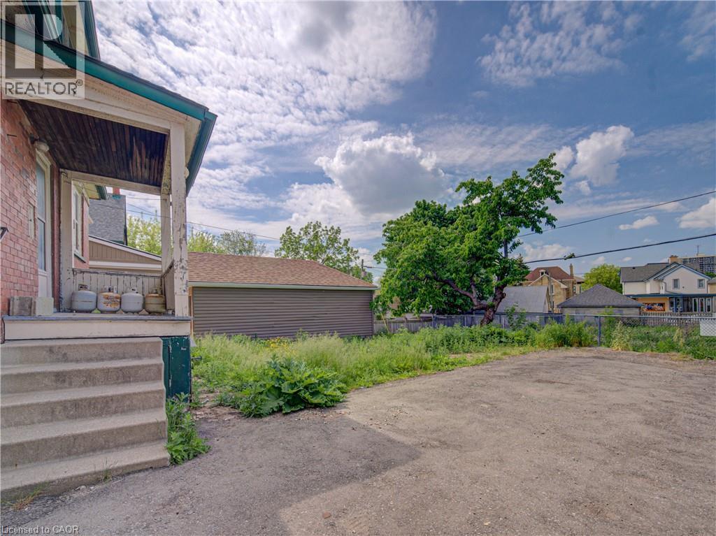 59 Irvin Street Property Photo 41