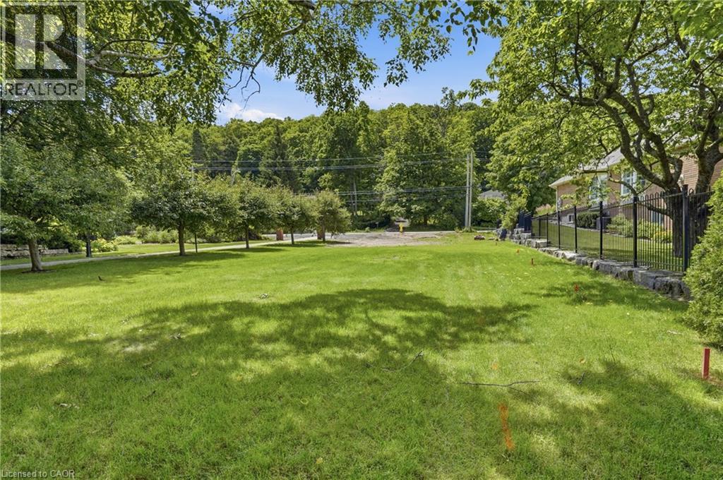292 Main Street W Unit# C Property Photo 5