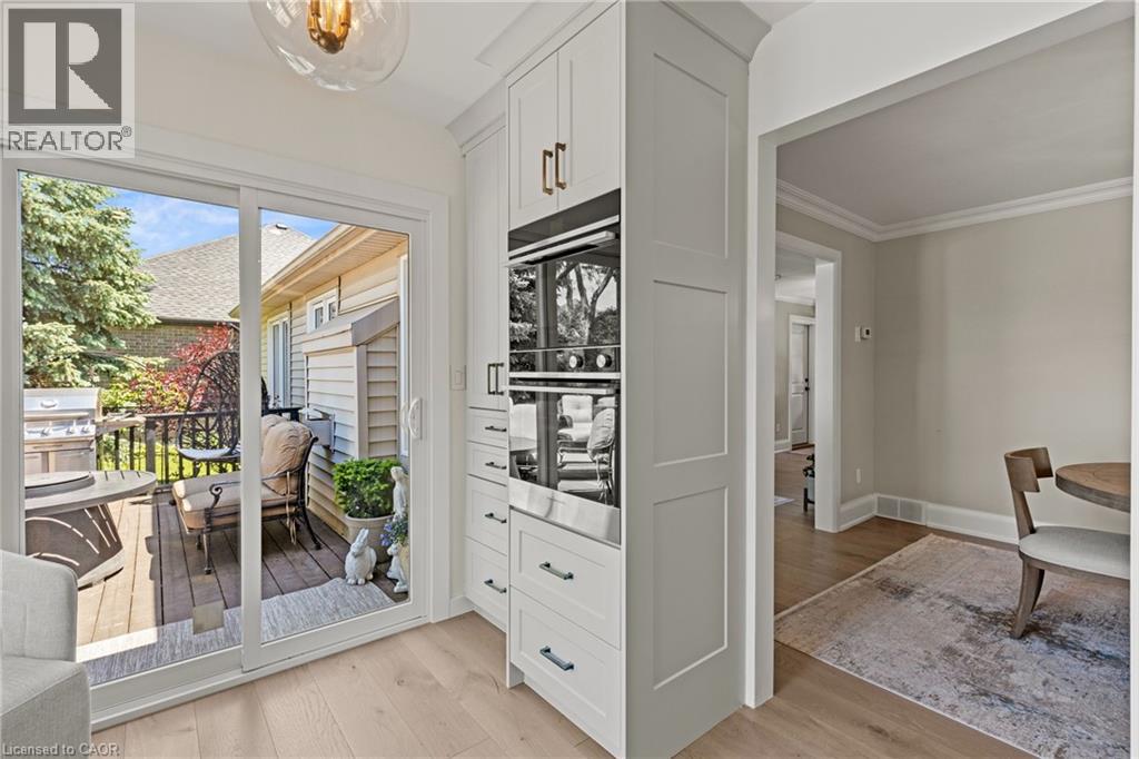 611 Victoria Street Property Photo 22