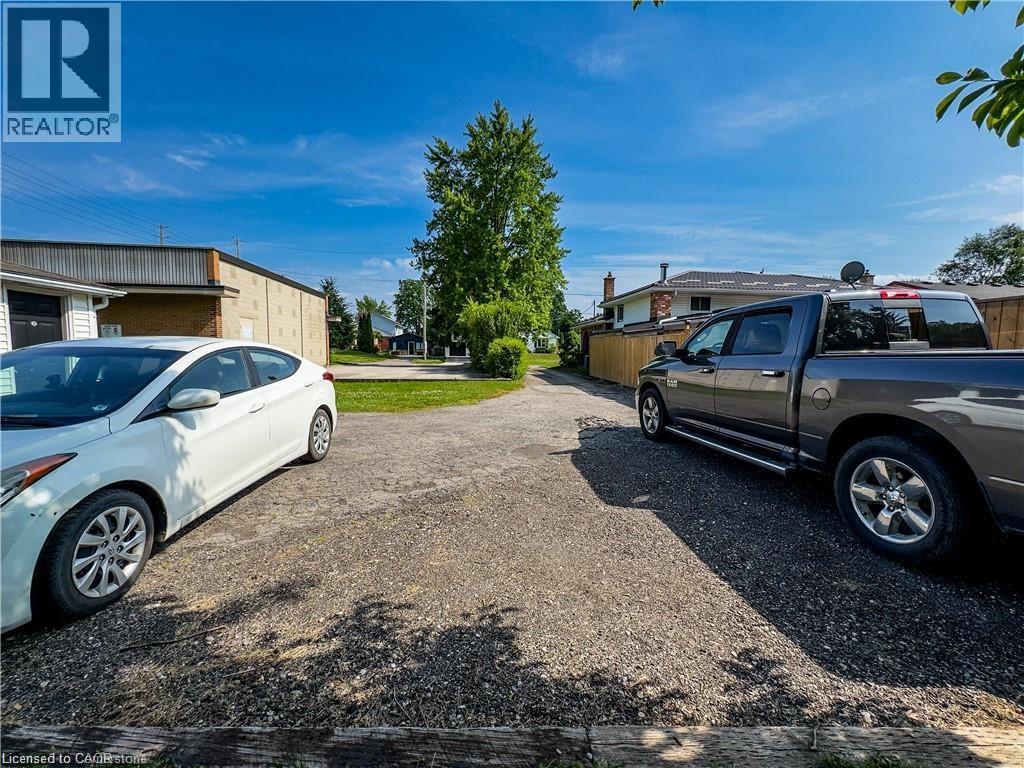 598 MAPLEDALE Avenue Unit# UPPER