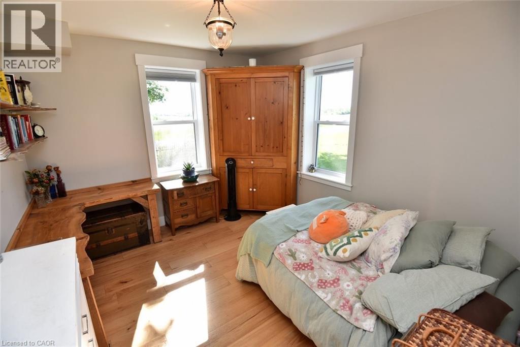 335 Haldimand Rd 12 Property Photo 19