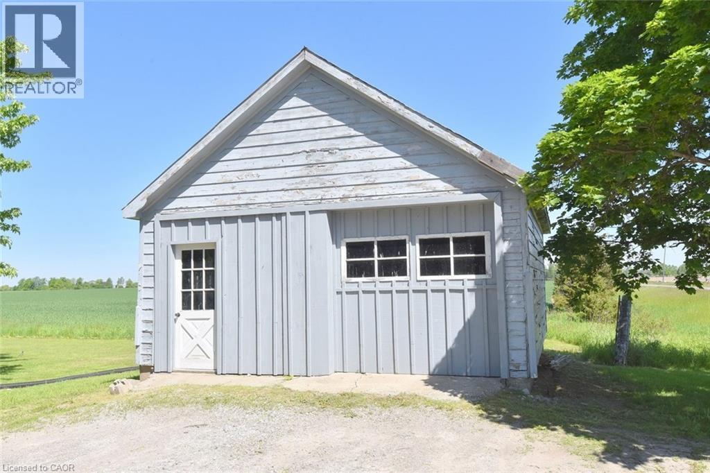 335 Haldimand Rd 12 Property Photo 36