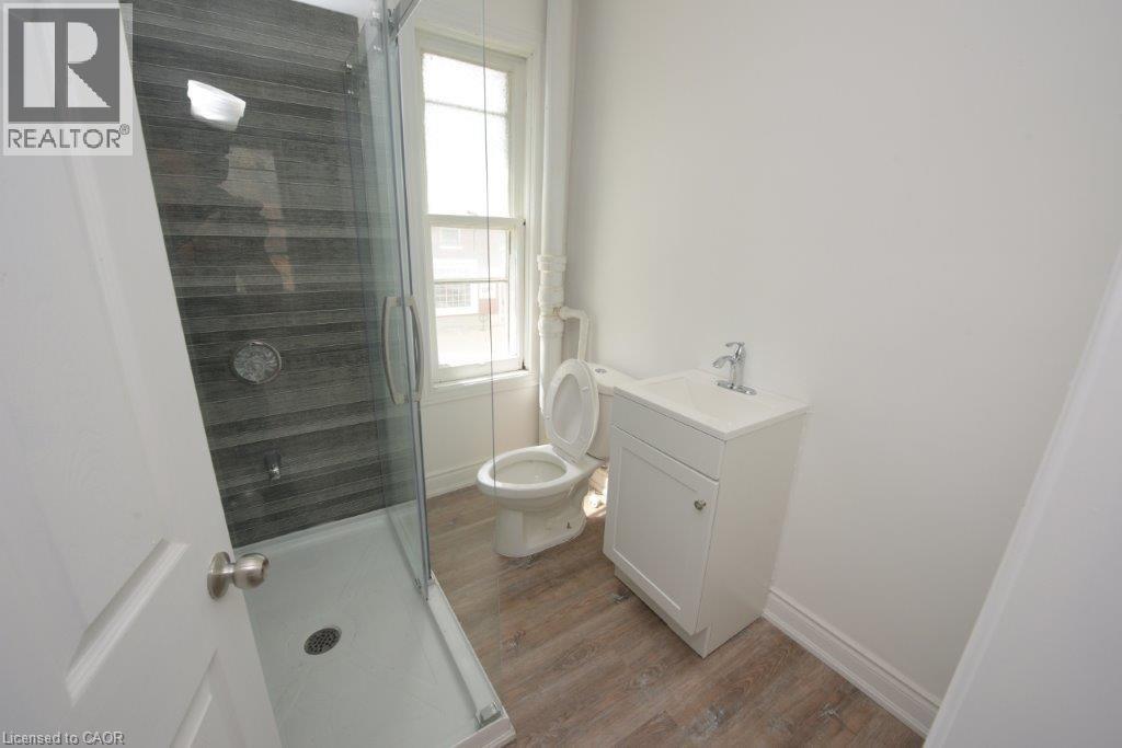 79-71 Cedar Street Property Photo 7