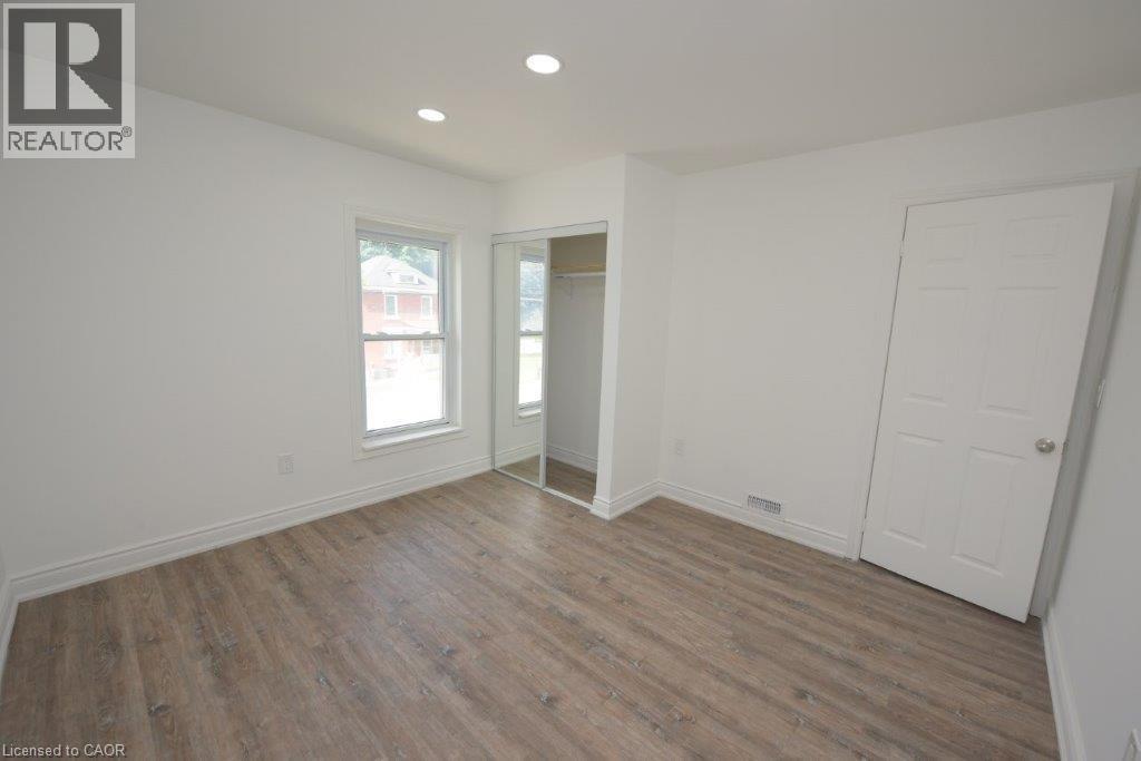 79-71 Cedar Street Property Photo 10