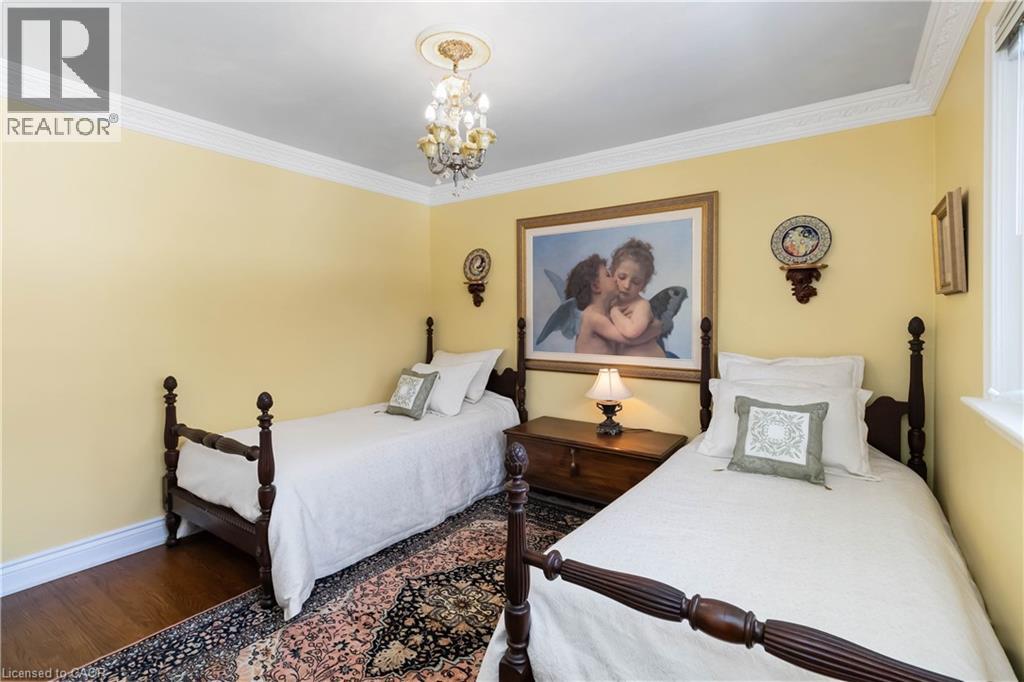 150 Cairncroft Road Property Photo 32