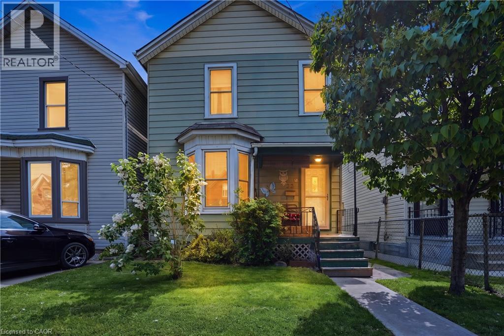 22 CHEEVER Street Property Photo 1