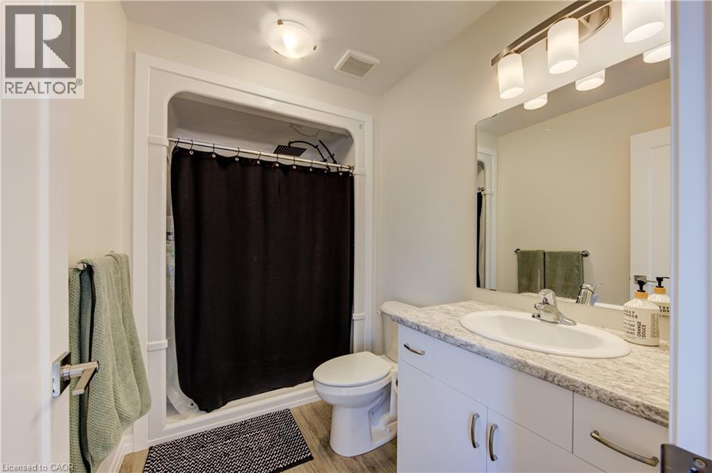 38 Canary Street Property Photo 28