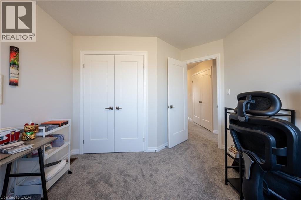 38 Canary Street Property Photo 33