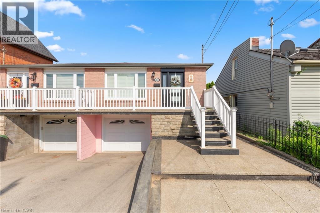 202 Ray Street N Property Photo 1