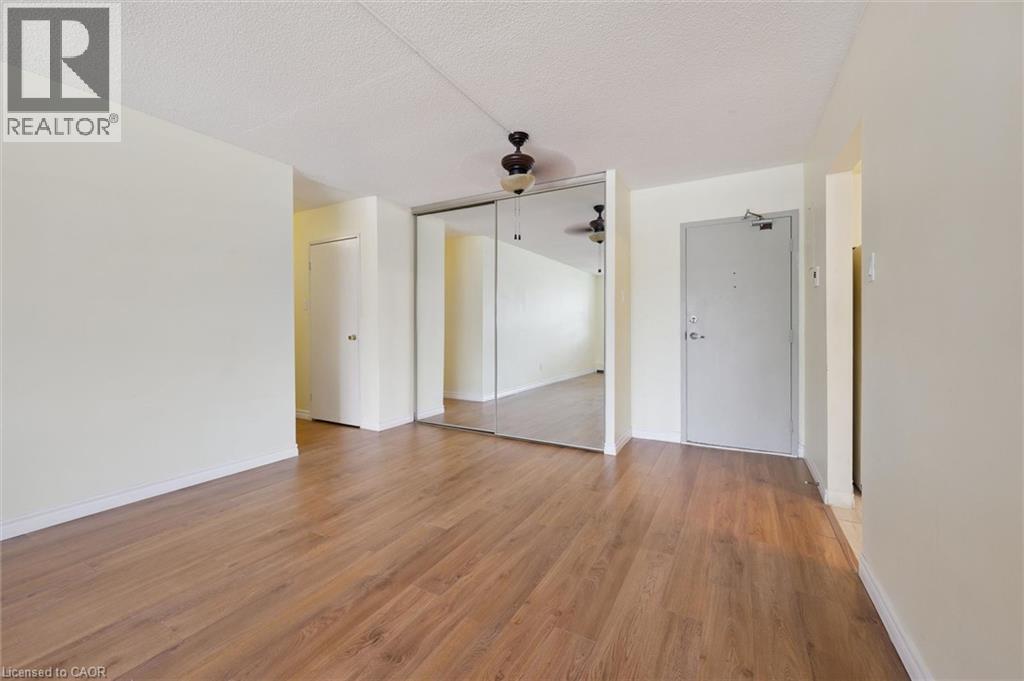65 Westmount Road Unit# 211 Property Photo 6