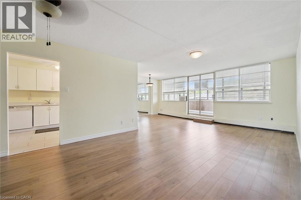 65 Westmount Road Unit# 211 Property Photo 8
