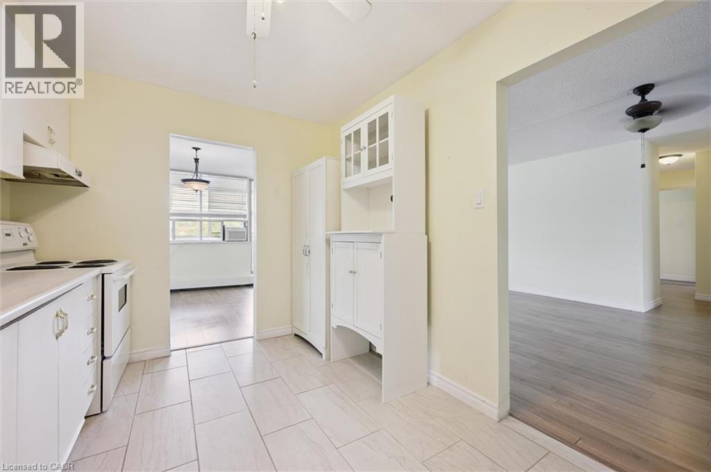 65 Westmount Road Unit# 211 Property Photo 22