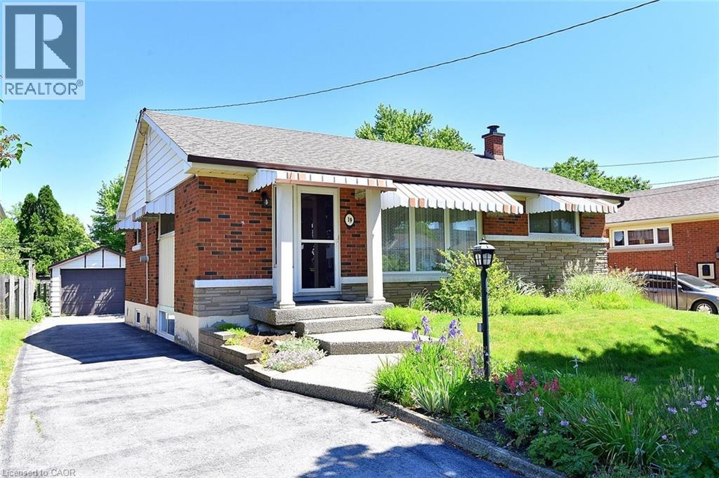 19 GILDEA Street Property Photo 1