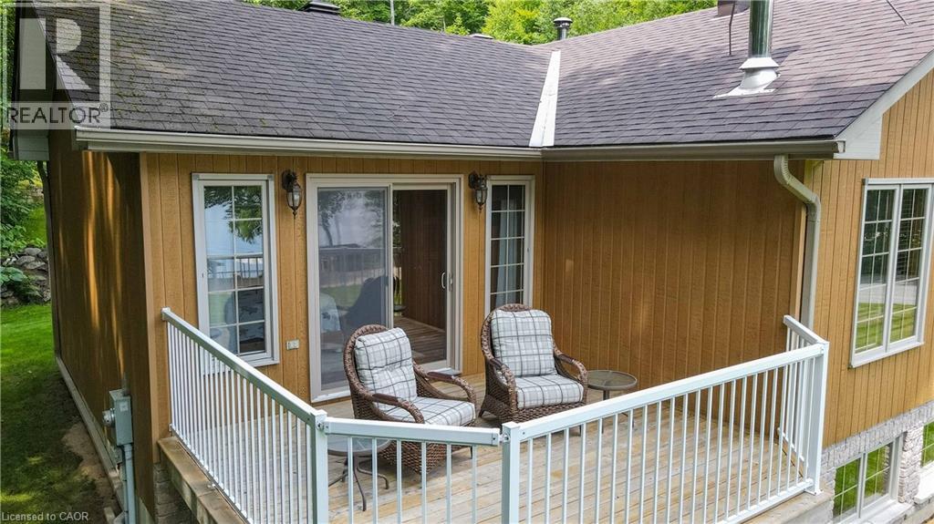 165 Lakeshore Drive Property Photo 8