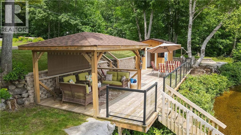 165 Lakeshore Drive Property Photo 11
