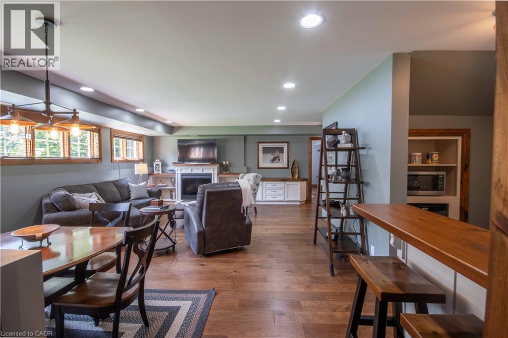 165 Lakeshore Drive Property Photo 33