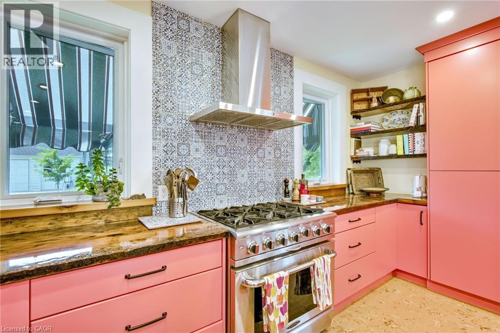519 Queenston Road Property Photo 11