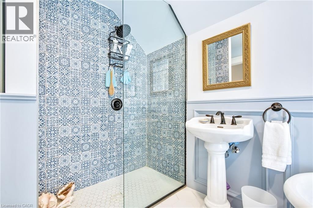 519 Queenston Road Property Photo 20