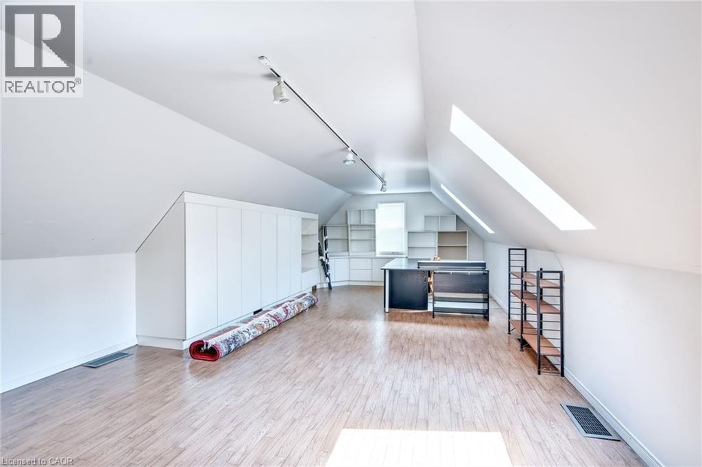 519 Queenston Road Property Photo 31
