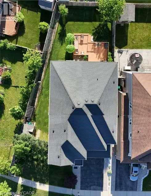 512 Terrington Crescent Property Photo 3