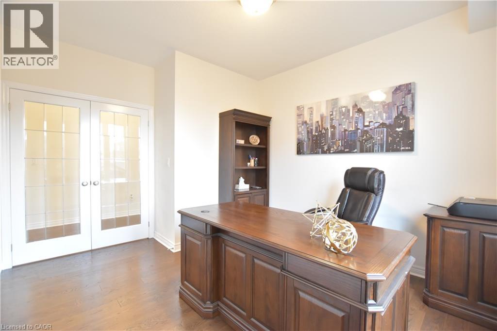 512 Terrington Crescent Property Photo 16