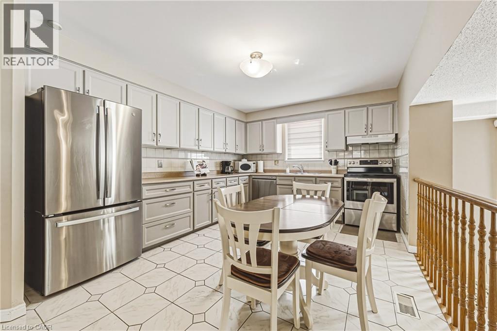 565 Stone Church Road W Property Photo 12