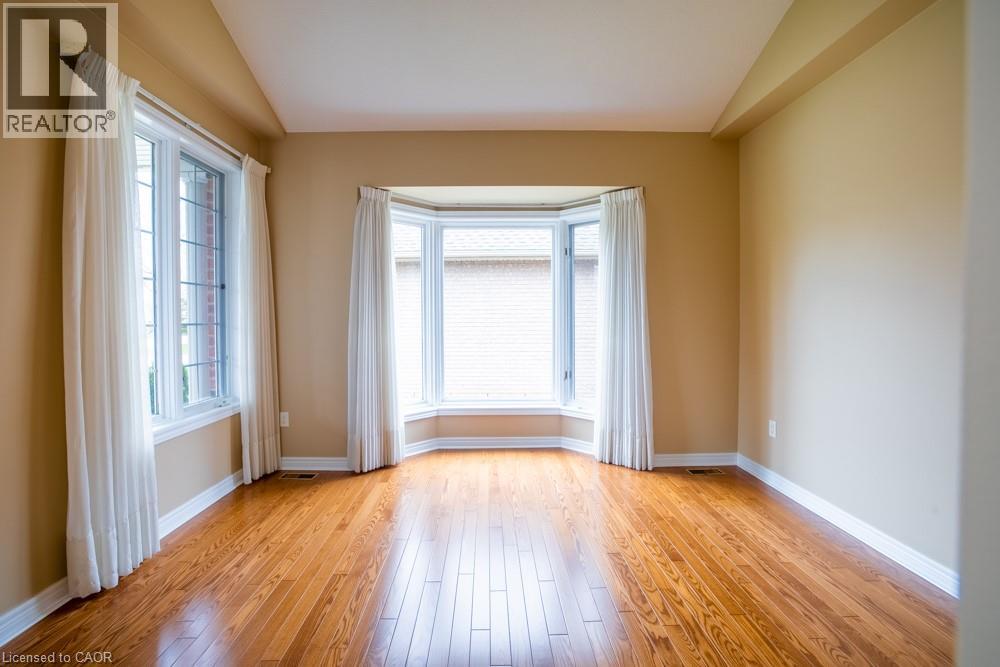 8 Sophie Court Property Photo 7