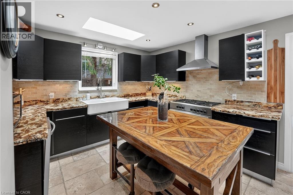 3555 Campden Road Property Photo 11