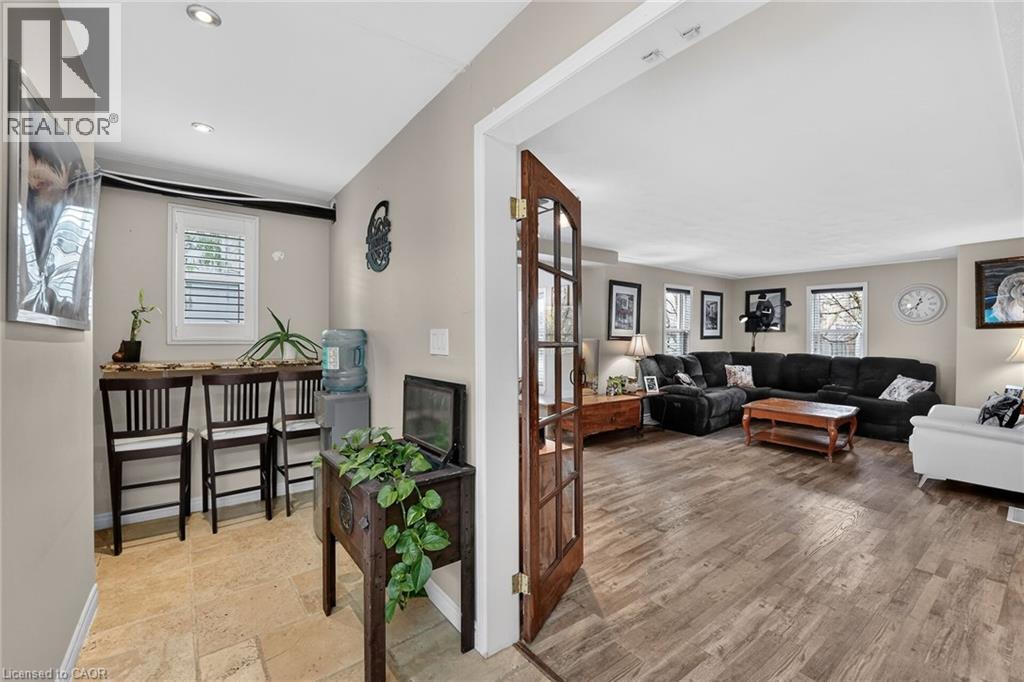 3555 Campden Road Property Photo 14