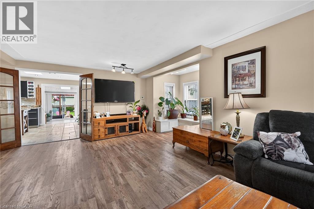 3555 Campden Road Property Photo 18