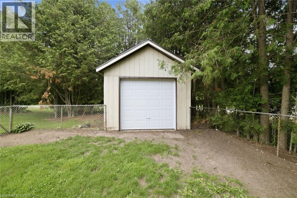 3765 Teeterville Road Property Photo 7
