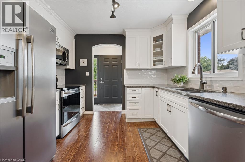 4 George Street Property Photo 1